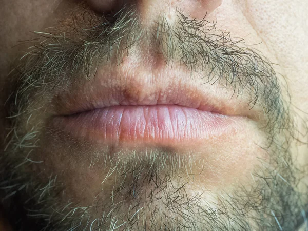 입술 과 턱수염의 아래 부분을 클로즈업 사진 — 스톡 사진