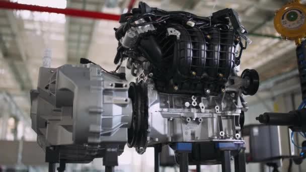 Planta Automóviles Vista Unidades Potencia Motores Para Coche Nuevo Producción — Vídeos de Stock