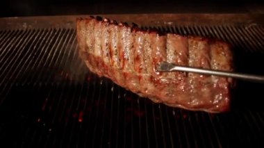 Fried Barbekü yavaş hareket