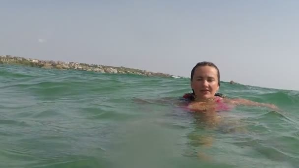 Woman in Seaside Water Having Fun — Stock Video
