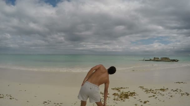 Man Exercise on the Beach — Stock Video