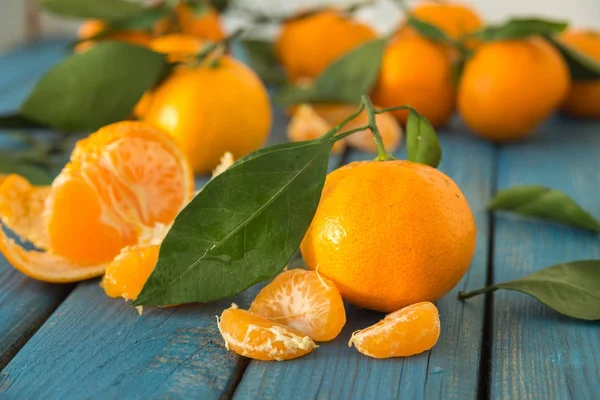 Mandarines pelées fraîches et brillantes — Photo