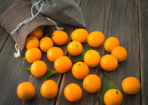 Cumquats, kinkans ou fruits orange fortunella — Photo