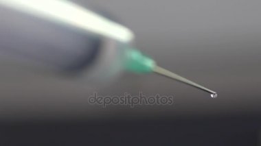 Hipodermik İğne damlama, yakın çekim