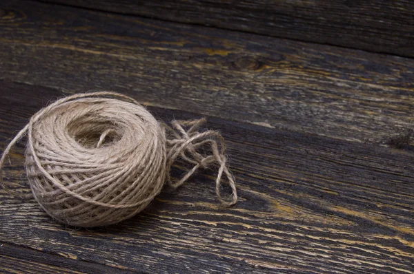 Grunge jüt sicim rustik ahşap zemin üzerine