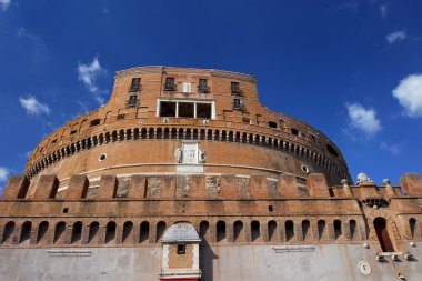 Castel Sant'Angelo'ya devam