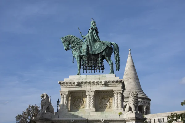 Szent Istvan statue in Budapest — Stockfoto