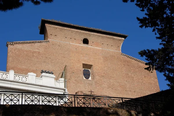 Aracoeli Basilica in Rome — 图库照片