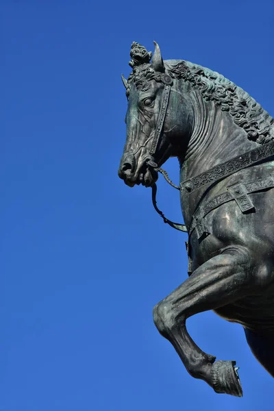 Estátua de cavalo de guerra renascentista — Fotografia de Stock