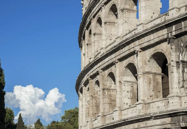 Kolosseum in Rom — Stockfoto