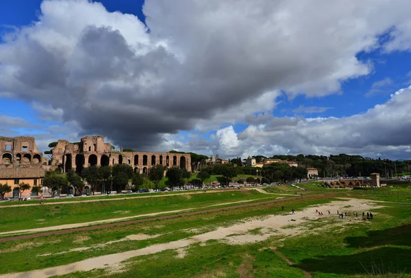 Circus Maximus and Palatine Hill panorama — Stock Photo, Image