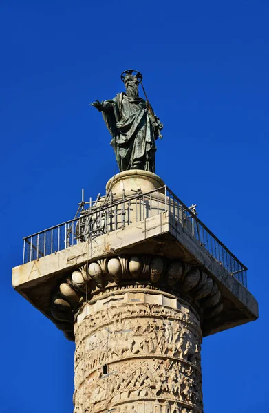 Marcus Aurelius ve Saint Paul sütunu — Stok fotoğraf
