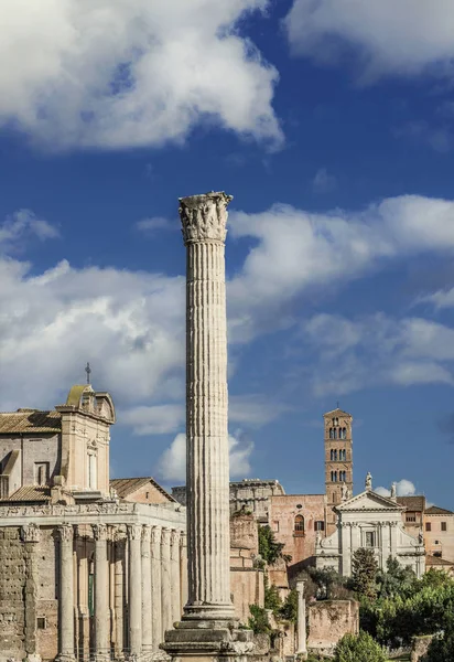 Roman Forum monuments — Stockfoto