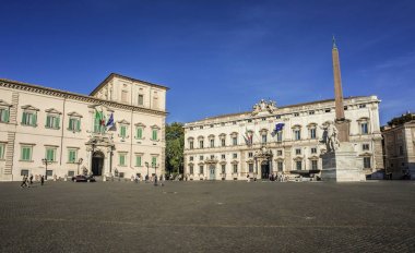 Roma'da Quirinal Meydanı