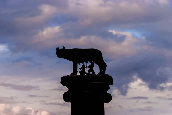 Lobo Capitolino símbolo de Roma — Fotografia de Stock