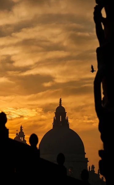 Coucher de soleil Venise avec dômes — Photo