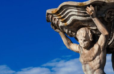 Tritonları Roma Çeşmesi