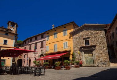Piazza Fortebraccio in Montone