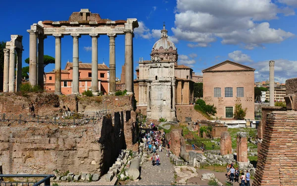 Besök Forum Romanum — Stockfoto