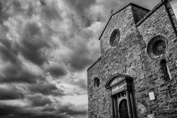 Cortona Cathedral with clouds — Stock Photo, Image