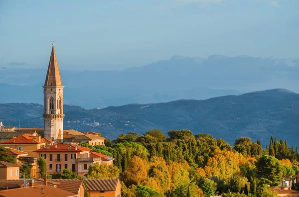 Perugia historiska centrum och landsbygden utsikt — Stockfoto