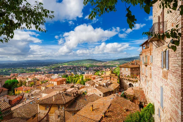 Perugia historiska centrum och landsbygden utsikt — Stockfoto