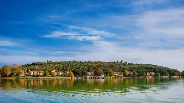 Trasimeno Gölü 'nde İsola Maggiore — Stok fotoğraf