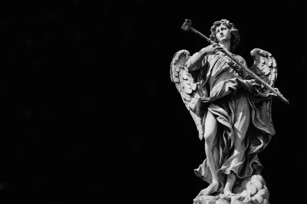 Patung Marmer Malaikat Dengan Spons Mahakarya Barok Abad Jembatan Malaikat — Stok Foto