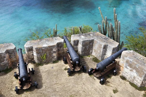 Fort Beekenburg toplar Curacao doğum