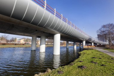 Metro Spijkenisse için Rotterdam Üstgeçit