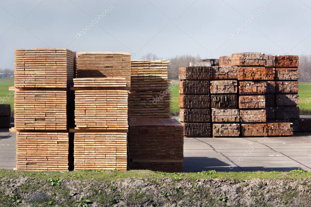 Industrielle Lagerung von Holz — Stockfoto © kievith #145915631