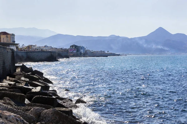 Côte d'Héraklion sur la Crète — Photo