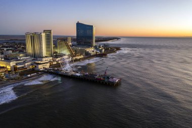 Atlantik City Skyline 'da İHA görüntüsü