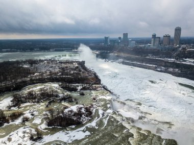 Niagara Falls dron görünümü