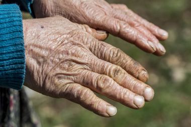 Eski el kadar kapatın  