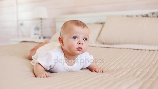 赤ちゃんストック動画 ロイヤリティフリー赤ちゃん動画 Depositphotos 赤ちゃんストック動画 ロイヤリティフリー赤ちゃん動画 Depositphotos