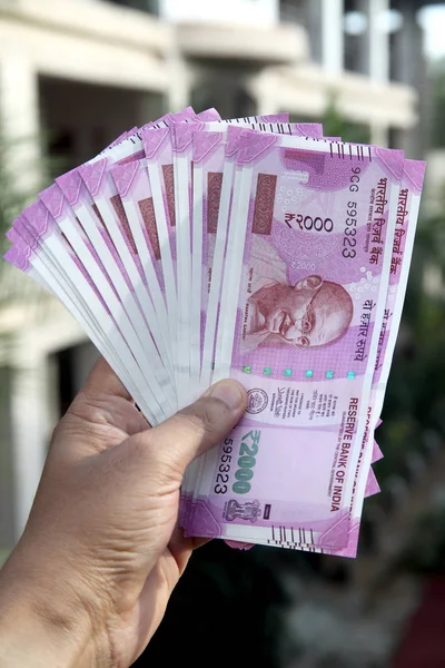 Hint 2000 Rupisi notları yakın çekim