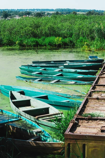 Rıhtımın batık gemiler