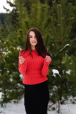 Bengal alev onun elinde bir kızla