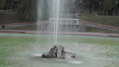 Podilsky Taşında Çeşme.