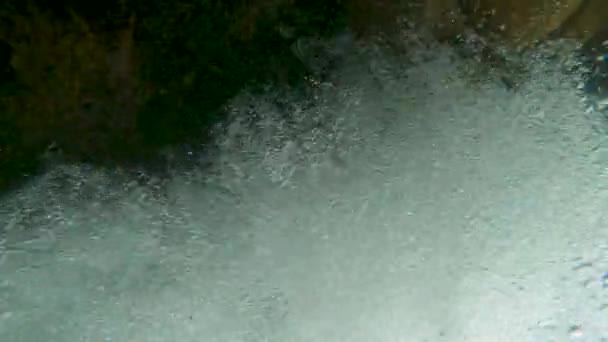 Перевернутый Вид Пузырей Речными Порогами Течение Реки — стоковое видео