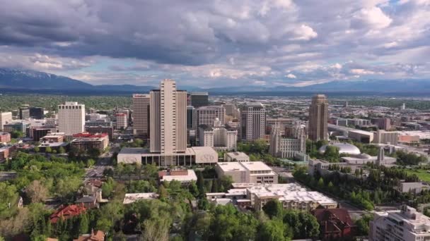 Rotating Aerial View Looking Downtown Salt Lake City Utah Temple — Stock Video