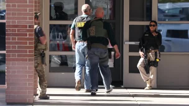 Circa Oktober 2019 Highland Utah Swat Team Loopt Middelbare School — Stockvideo