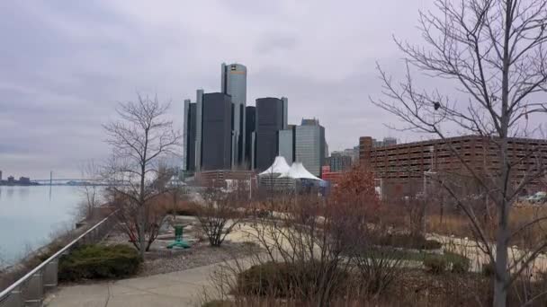 Vista Aérea Ascendente Arranha Céus Detroit Riverwalk Movendo Acima Das — Vídeo de Stock