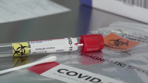 Nahaufnahme Des Covid Testkits Medizinischen Labor — Stockvideo