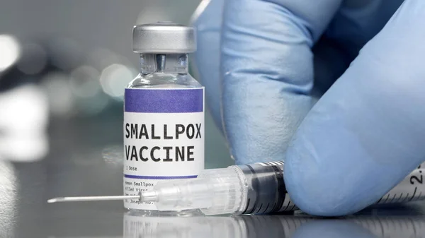 Smallpox Vaccine Vial Medical Lab Syringe — Stock Photo, Image