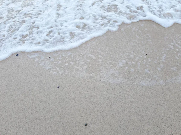 Spiaggia Sabbia Bianca Schiuma Onda Lite Vacanza Estiva — Foto Stock