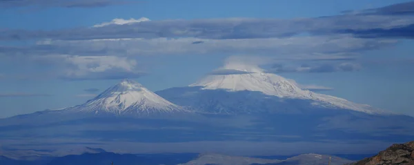 Monte Ararat em Erevan, Armênia . Fotos De Bancos De Imagens Sem Royalties