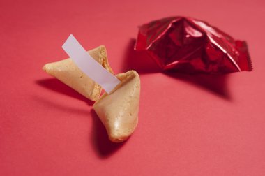 Fortune çerezler, bir mühürlü ve bir kırık