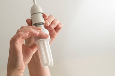 Eller yükleme veya enerji koruyucu ampul kopya alanı kaldırma